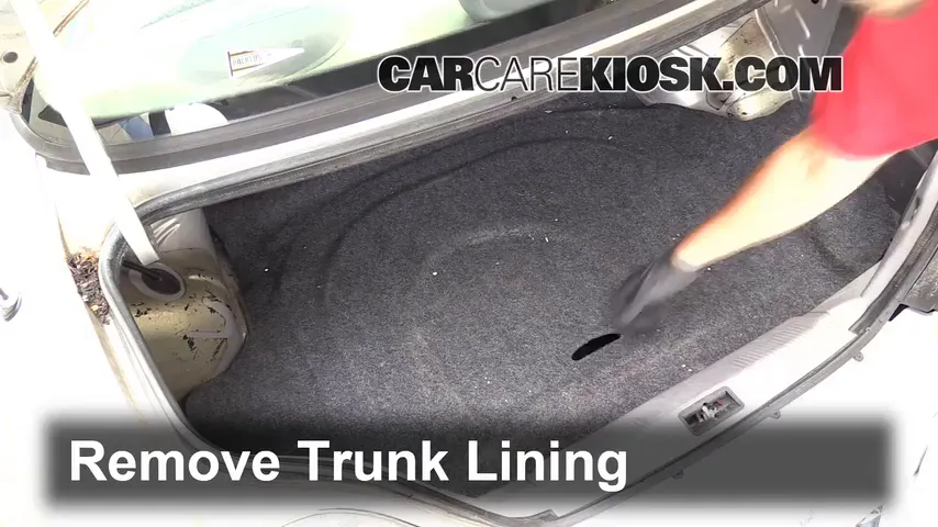 1999 Hyundai Elantra GL 2.0L 4 Cyl. Sedan (4 Door) Jack Up Car